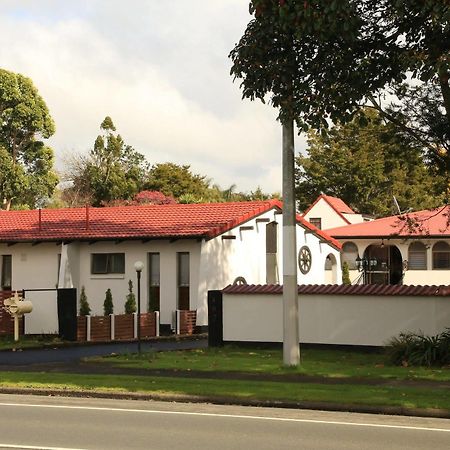 Papakura Motor Lodge & Motel Extérieur photo