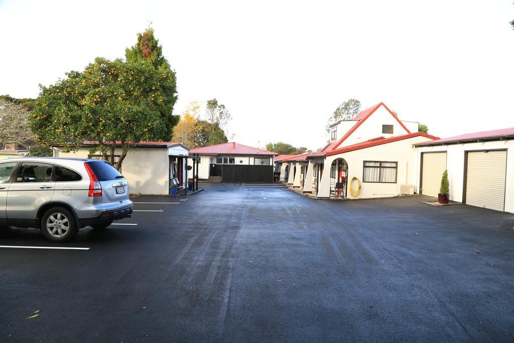 Papakura Motor Lodge & Motel Extérieur photo