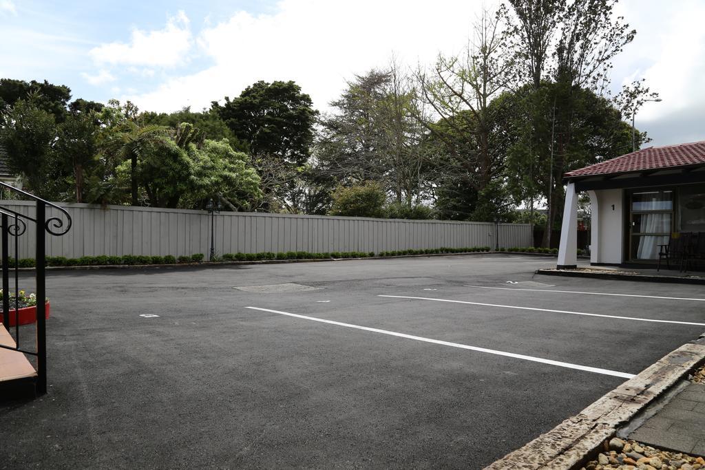 Papakura Motor Lodge & Motel Extérieur photo