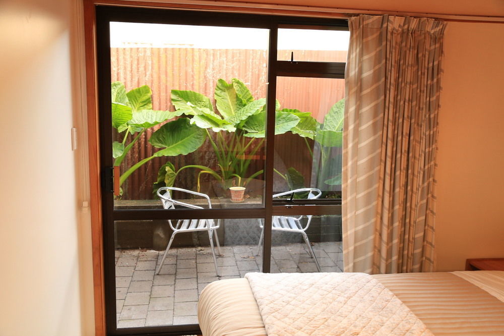 Papakura Motor Lodge & Motel Extérieur photo