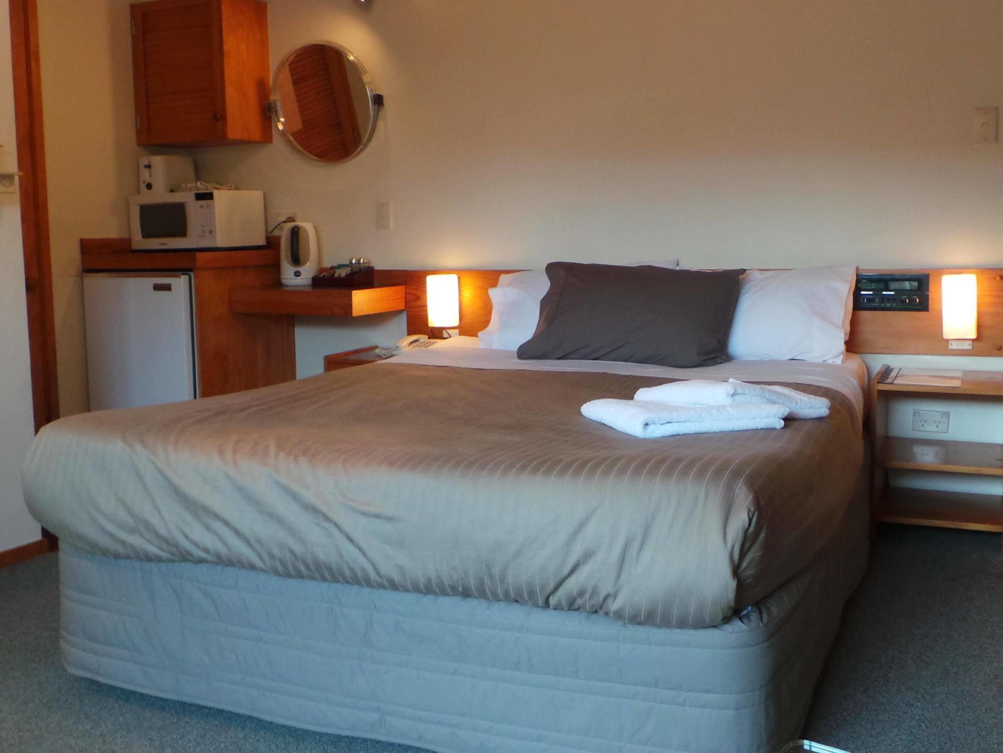 Papakura Motor Lodge & Motel Extérieur photo
