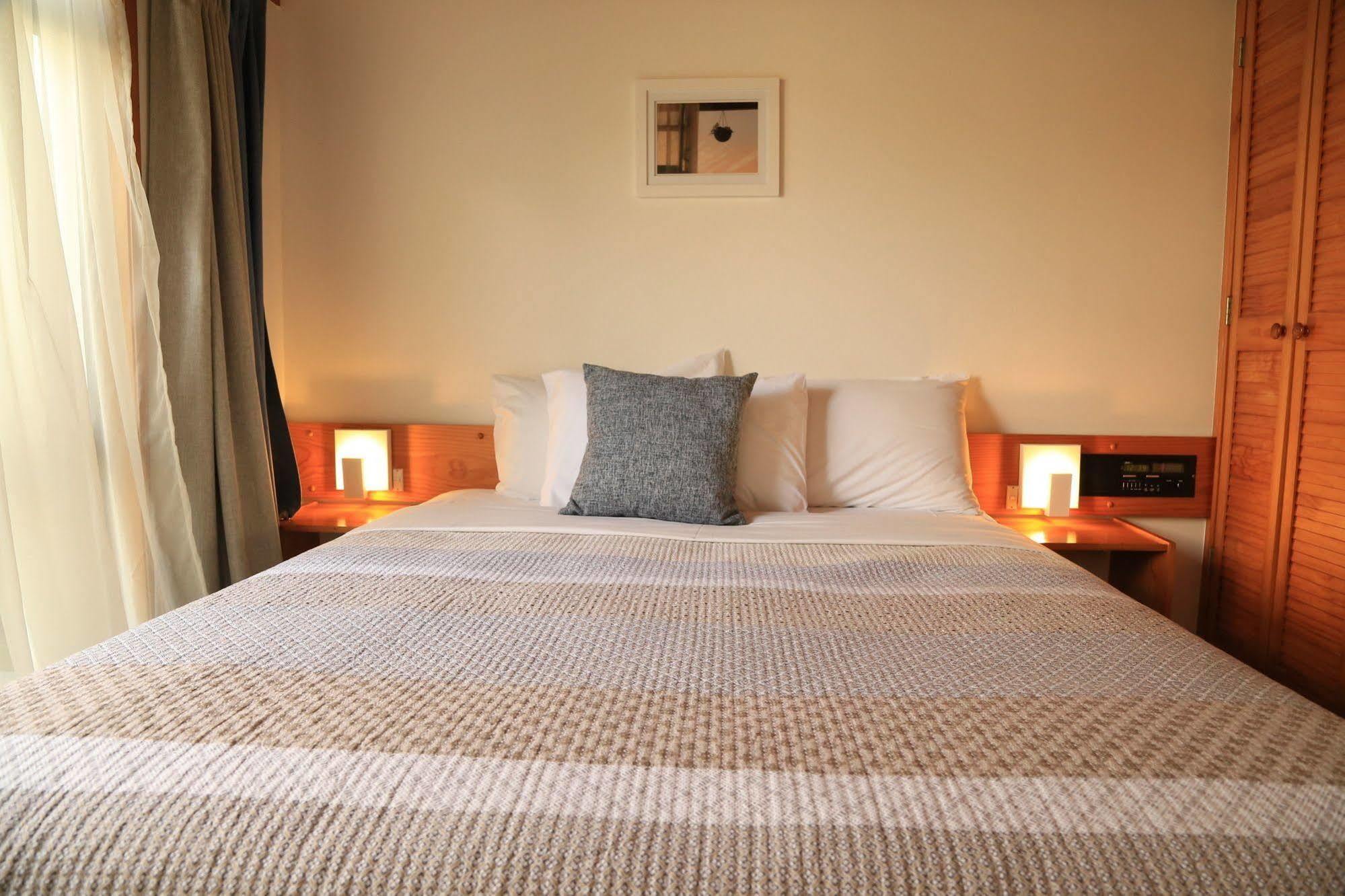 Papakura Motor Lodge & Motel Extérieur photo