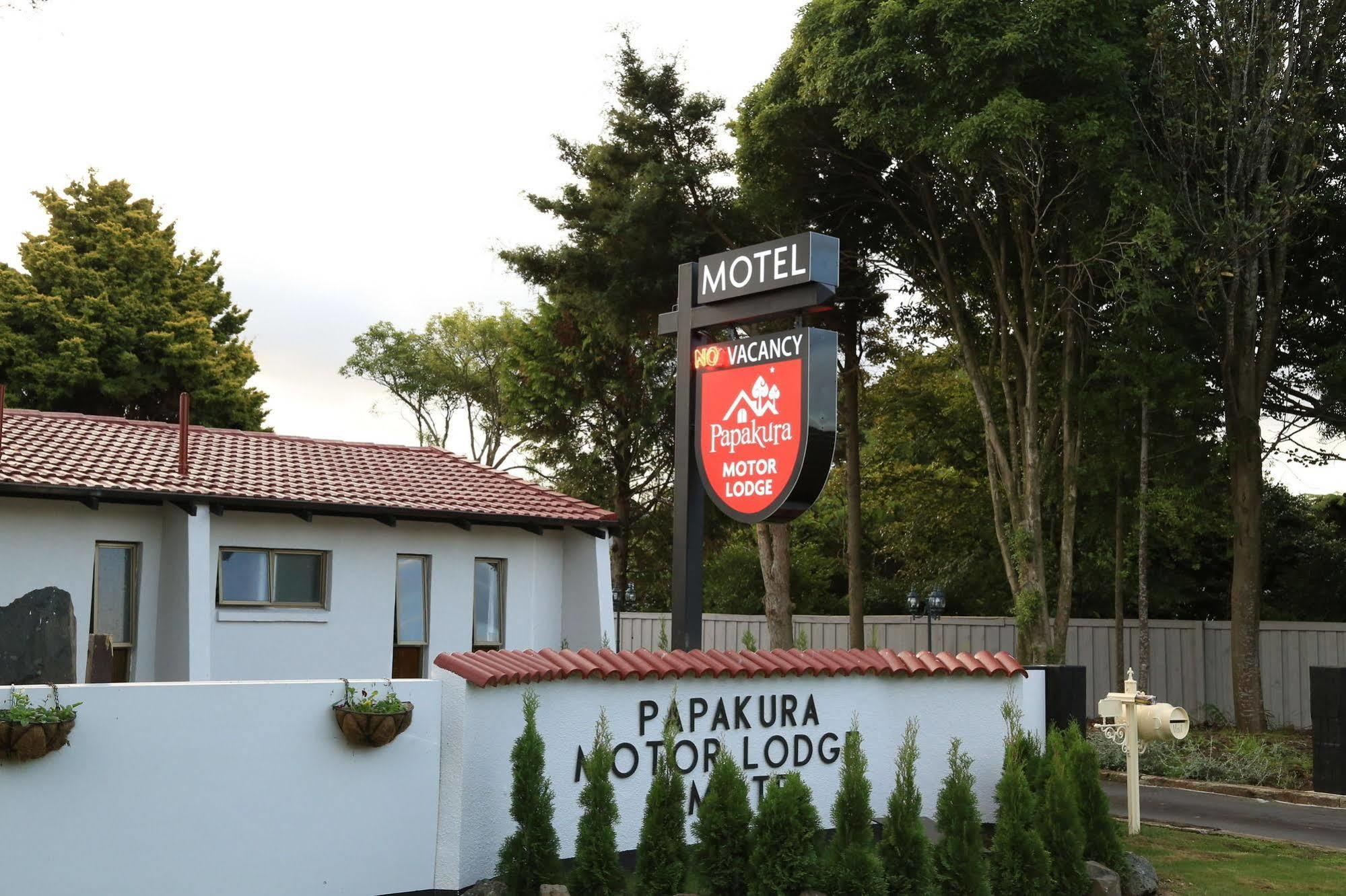 Papakura Motor Lodge & Motel Extérieur photo